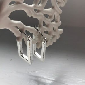 Silver rectangular earrings
